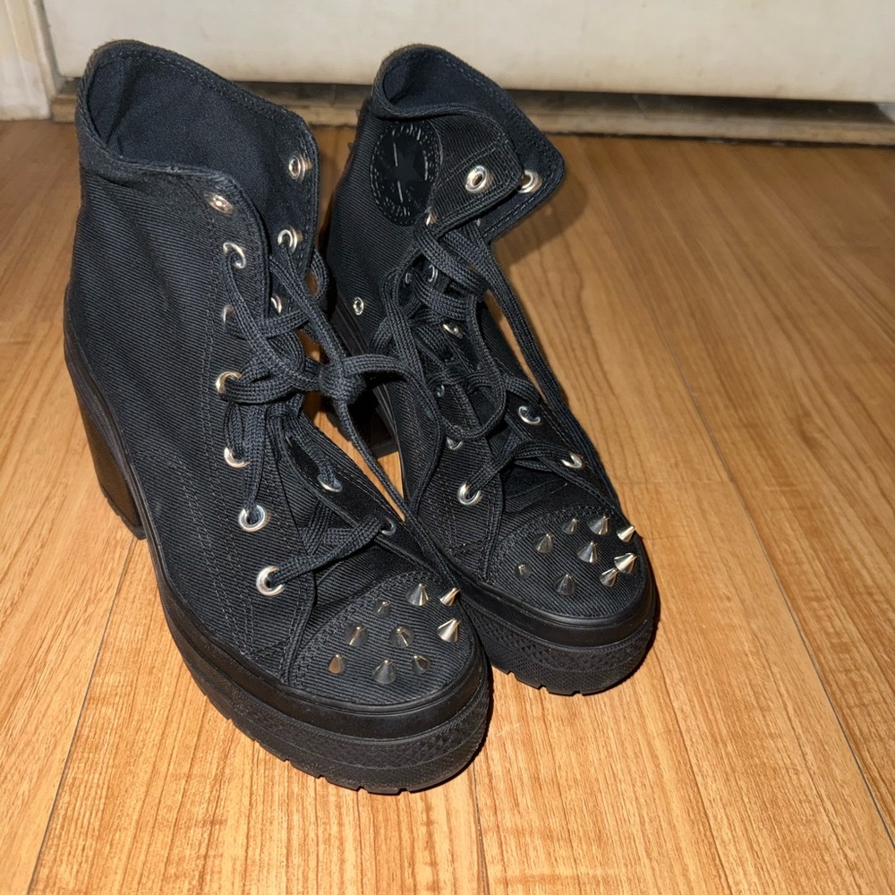 Converse Chuck 70 DeLuxe spiked